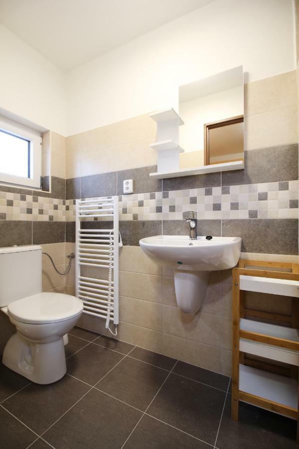 Apartmany Vcelka Hranice u Novych Hradu Exterior photo